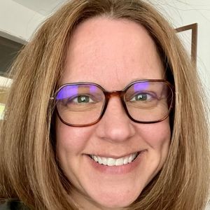 Meet your Posher, Ansley